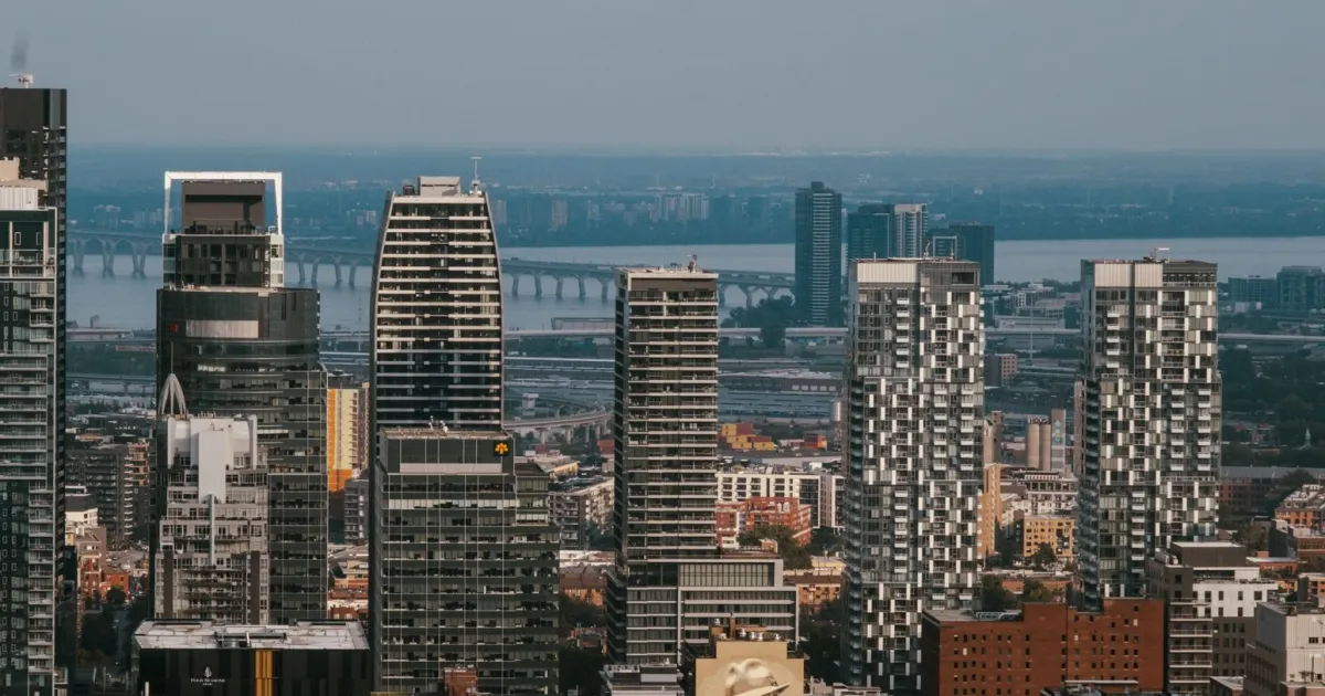 No credit check loans Quebec - Montreal skyline with the Jacques Cartier Bridge